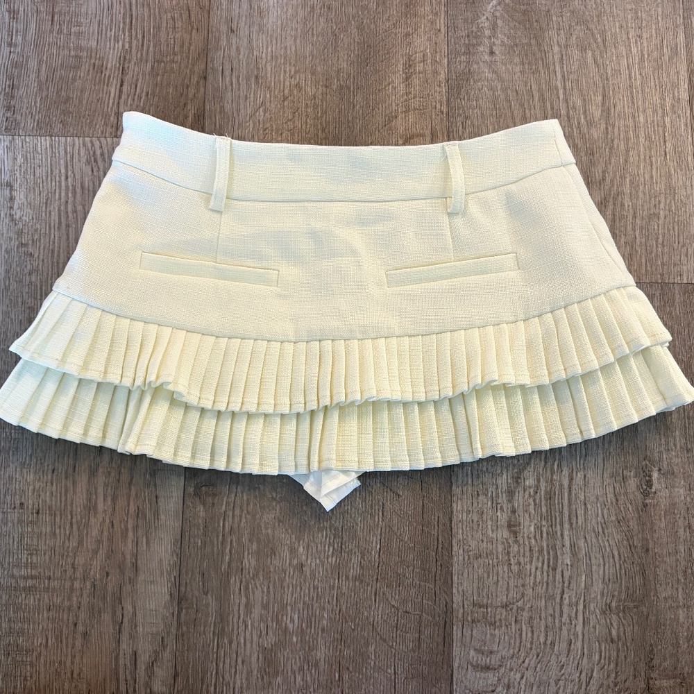 Lioness DOUBLE RUFFLE MINI SKORT | SOFT LEMON B35 MICRO MINI XS - Picture 4 of 10